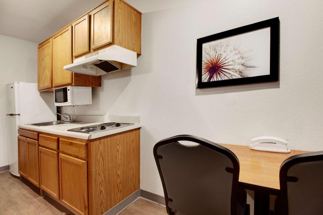 Woodspring Suites Conroe Exterior foto